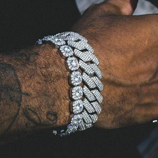 DIAMOND PRONG CUBAN BRACELET 8MM